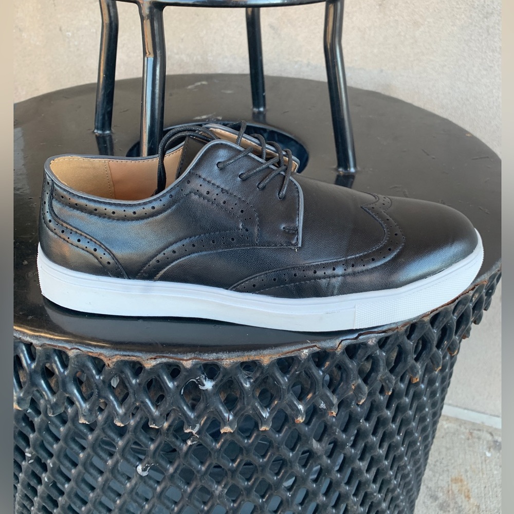 Men’s casual shoes